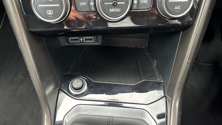 Volkswagen T-Roc 1.5 TSI EVO SE 5dr Petrol Hatchback